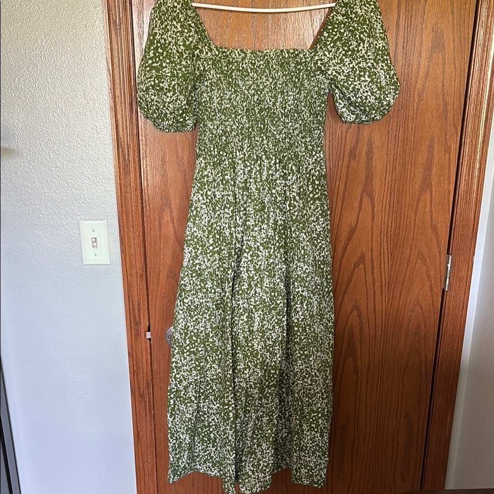 Abercrombie & Fitch Smocked Bodice Linen Blend Green Floral Midi Dress